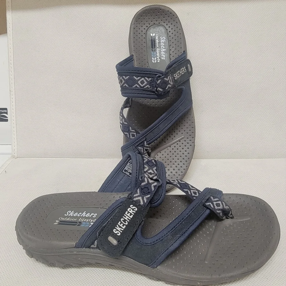 SKECHERS NAVY OUTDOOR‎ LIFESTYLE SANDALS (sz 7) - Picture 2 of 5